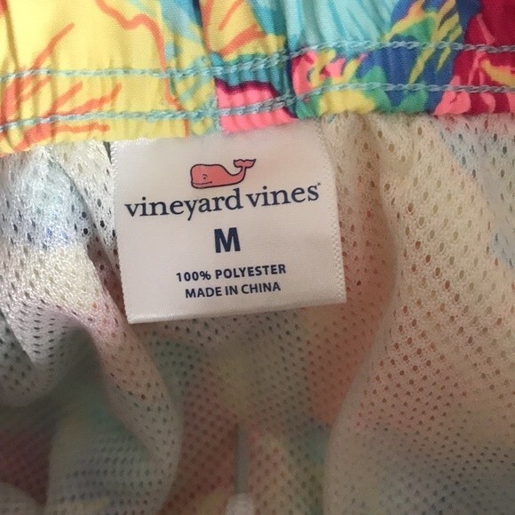 Vineyard Vines Chappy Trunks Mens medium Blue Multi Floral Board shorts swim - Picture 9 of 10